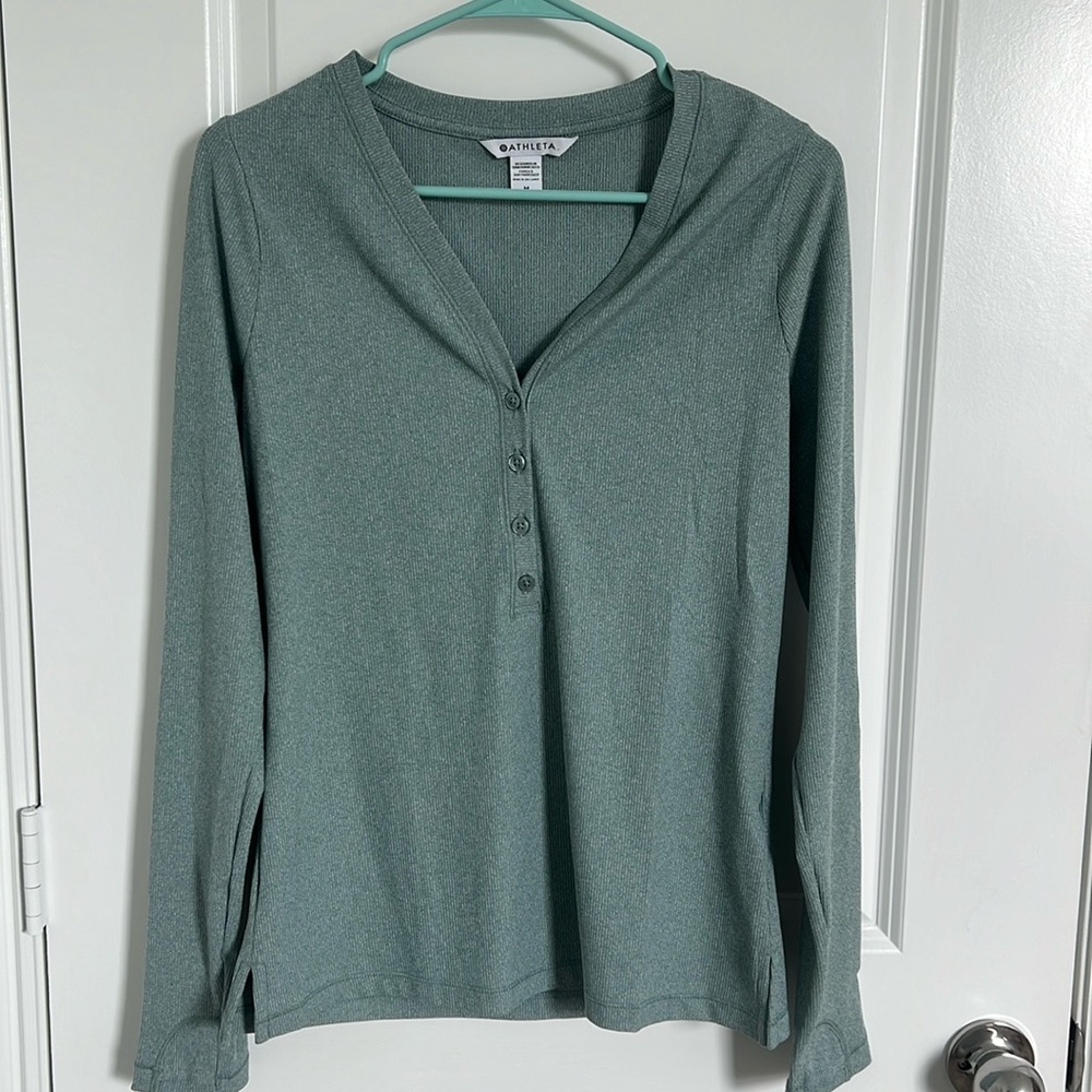 NWOT Athleta Ribbed Henley Medium